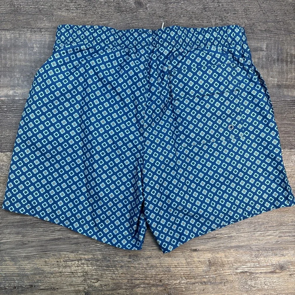 Collars and & Co Men's Medium Swim Trunks‎ Blue Coast Shorts Swimwear NEW